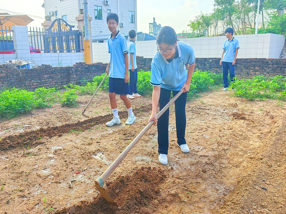 宜春正规叛逆青少年素质教育学校联系电话